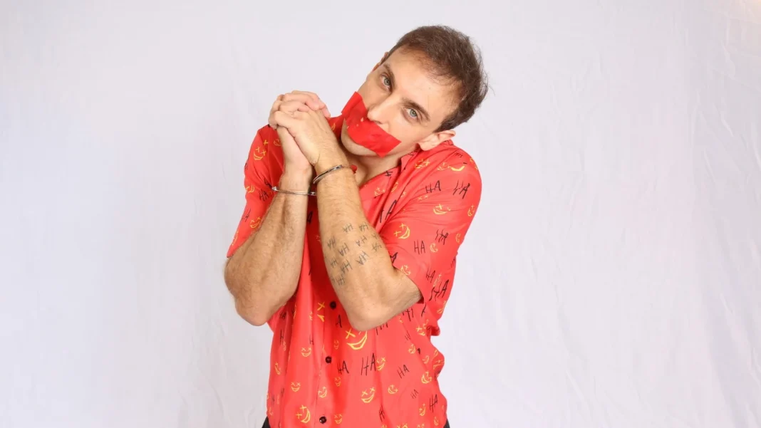 quem é Léo Lins